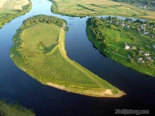 Дзісенскі замак